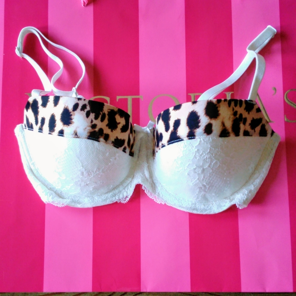 Victoria's Secret Sexy Rare Lace Bra